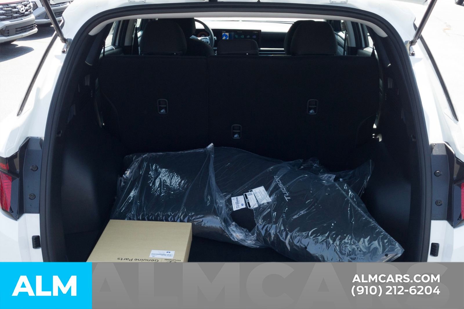 Used 2025 Hyundai Tucson SE image 9