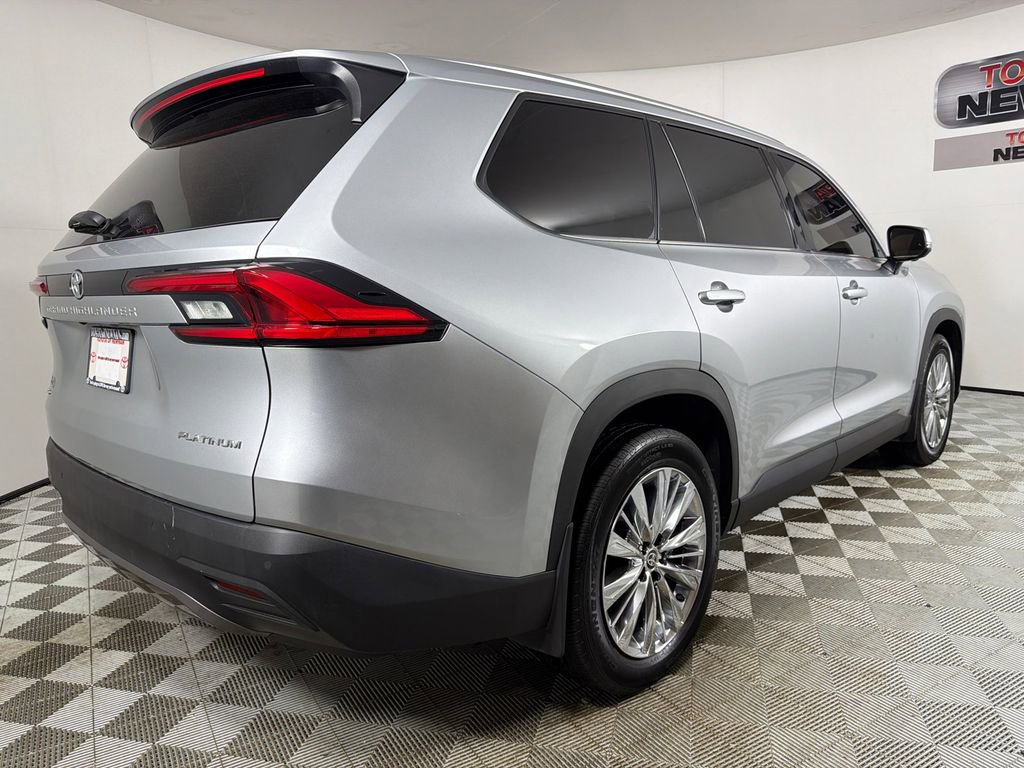 Used 2024 Toyota Grand Highlander Platinum image 4