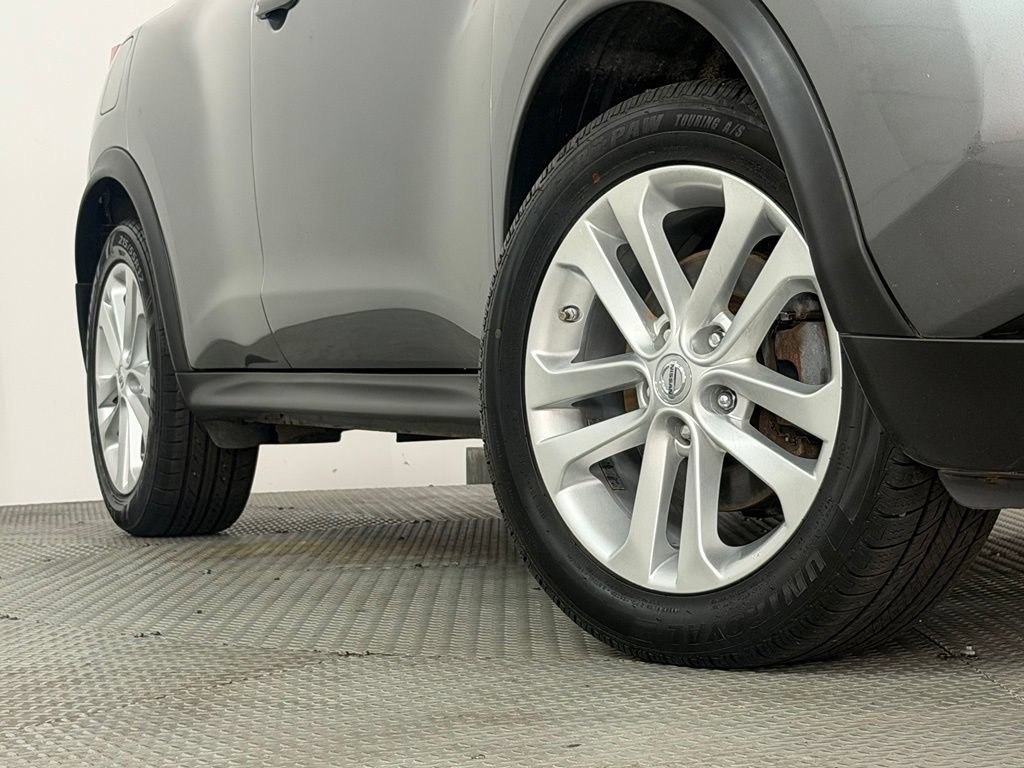 Used 2013 Nissan Juke SV AWD/4WD image 17