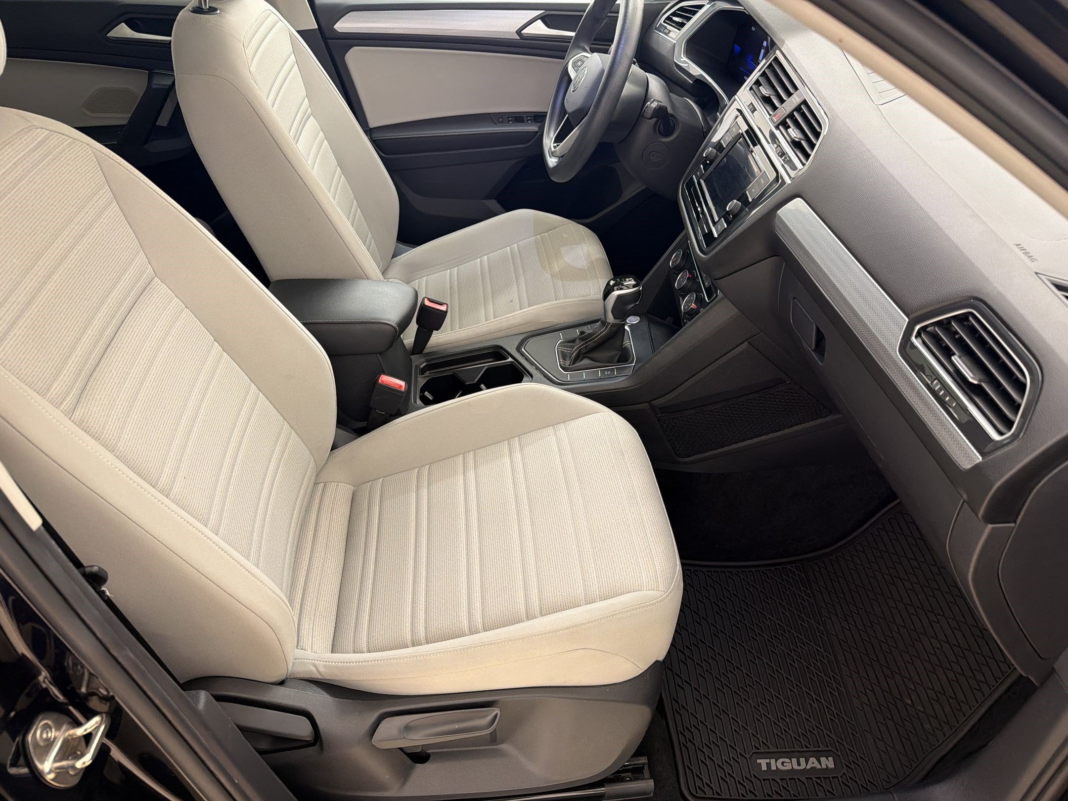 Used 2023 Volkswagen Tiguan S FWD image 21