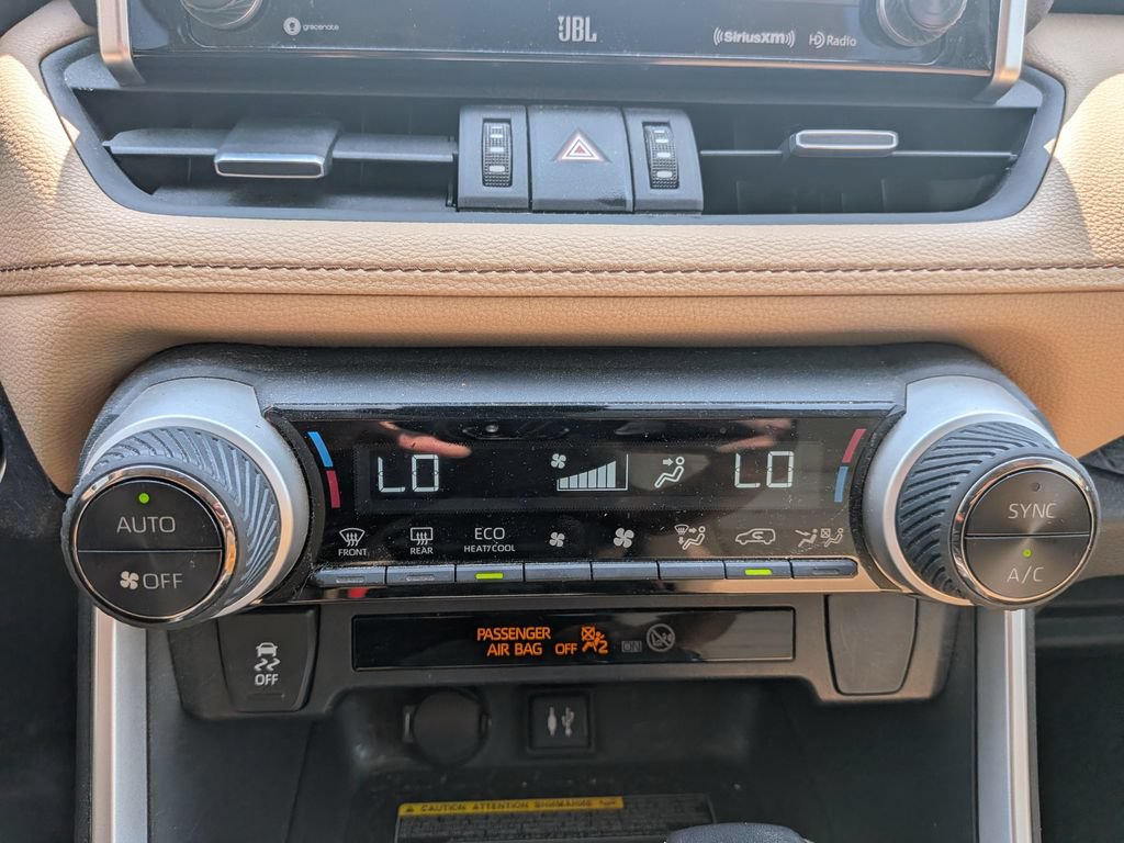 Used 2019 Toyota RAV4 XLE Premium w/ Advanced Technology Package FWD image 19