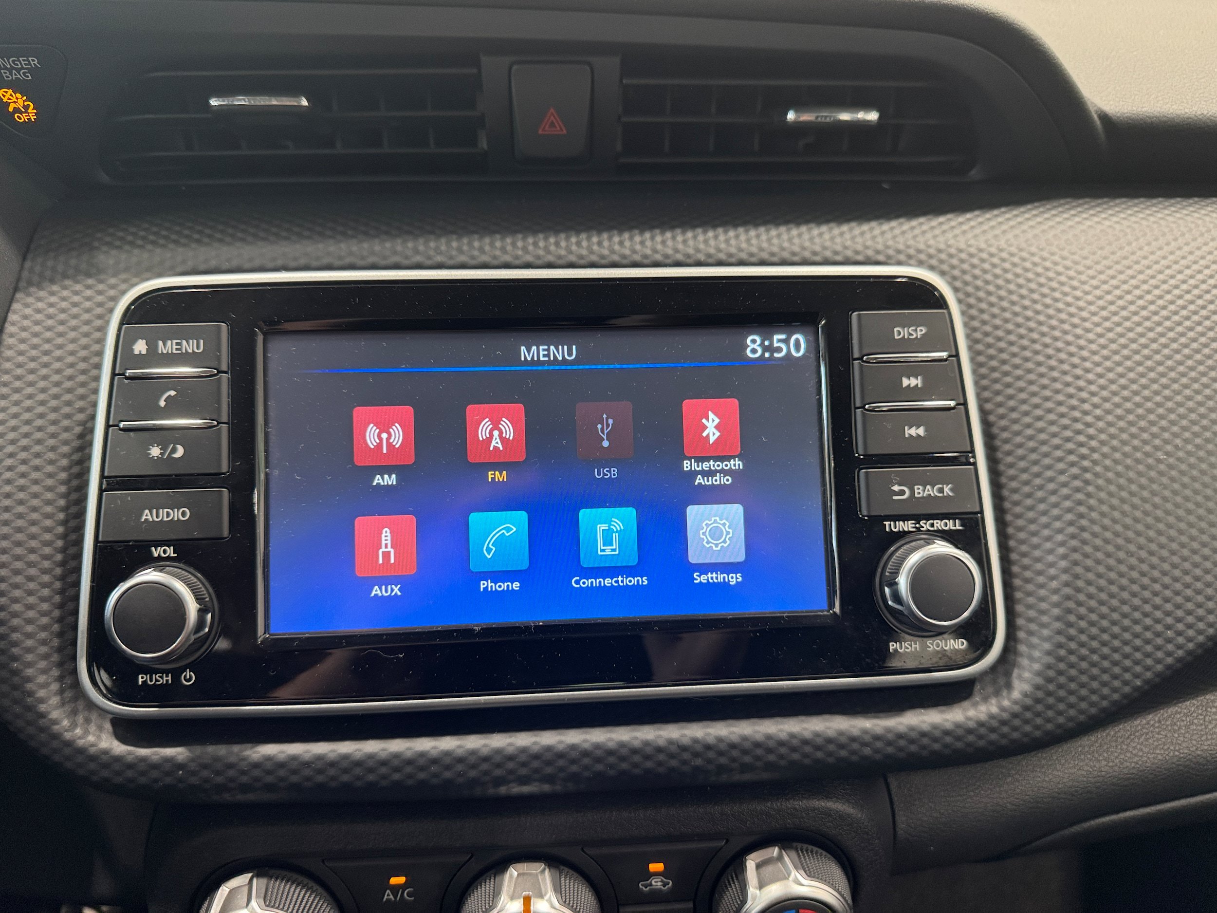 Used 2024 Nissan Kicks S FWD image 16