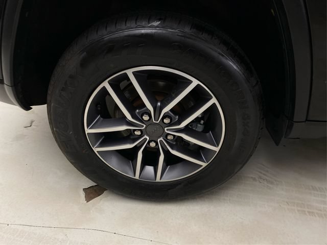 Used 2021 Jeep Grand Cherokee Limited AWD/4WD image 18