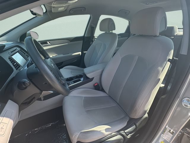 Used 2017 Hyundai Sonata SE FWD image 11
