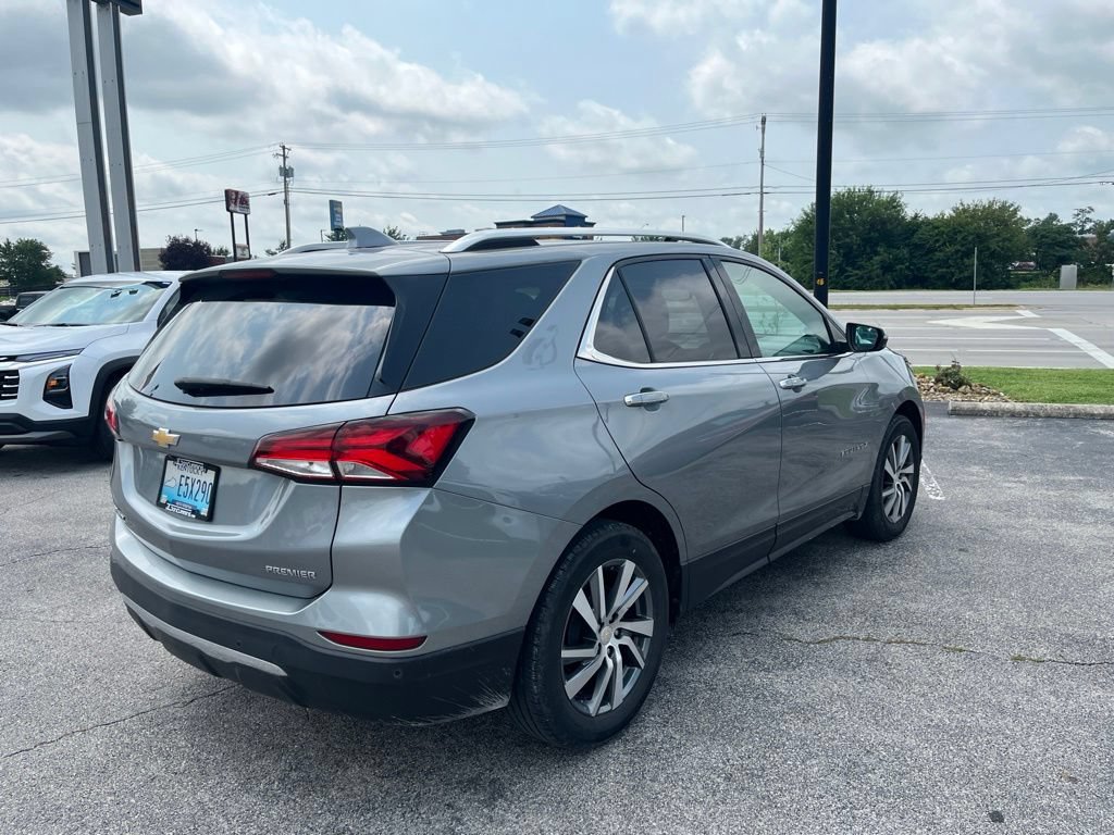 Used 2023 Chevrolet Equinox Premier FWD image 3