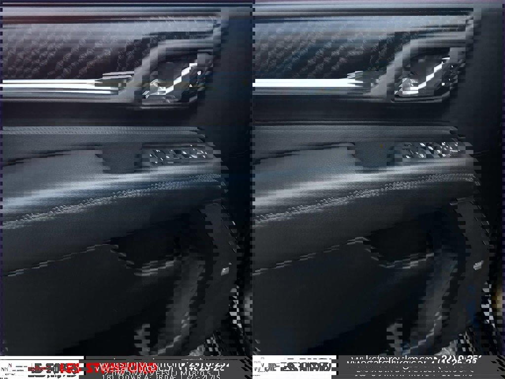 Certified 2024 GMC Yukon XL Denali image 17