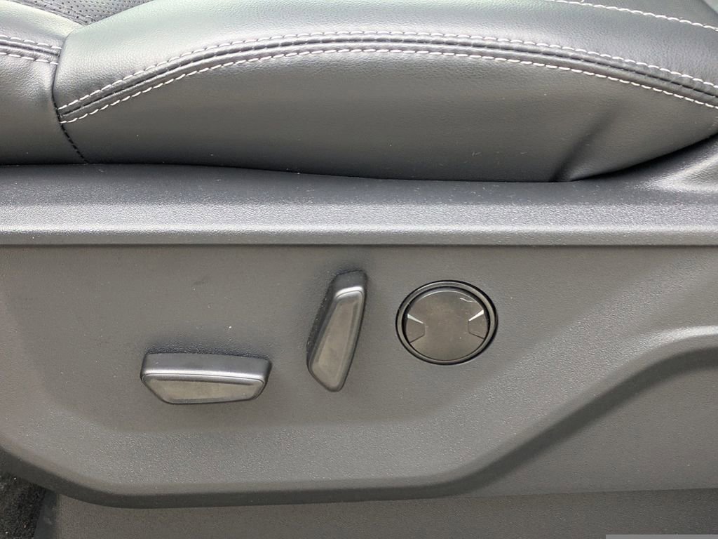 New 2026 Ford Expedition Max Platinum image 24