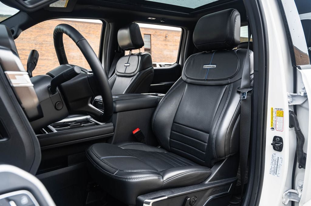 Used 2025 Ford F450 Platinum w/ FX4 Off-Road Package AWD/4WD image 17