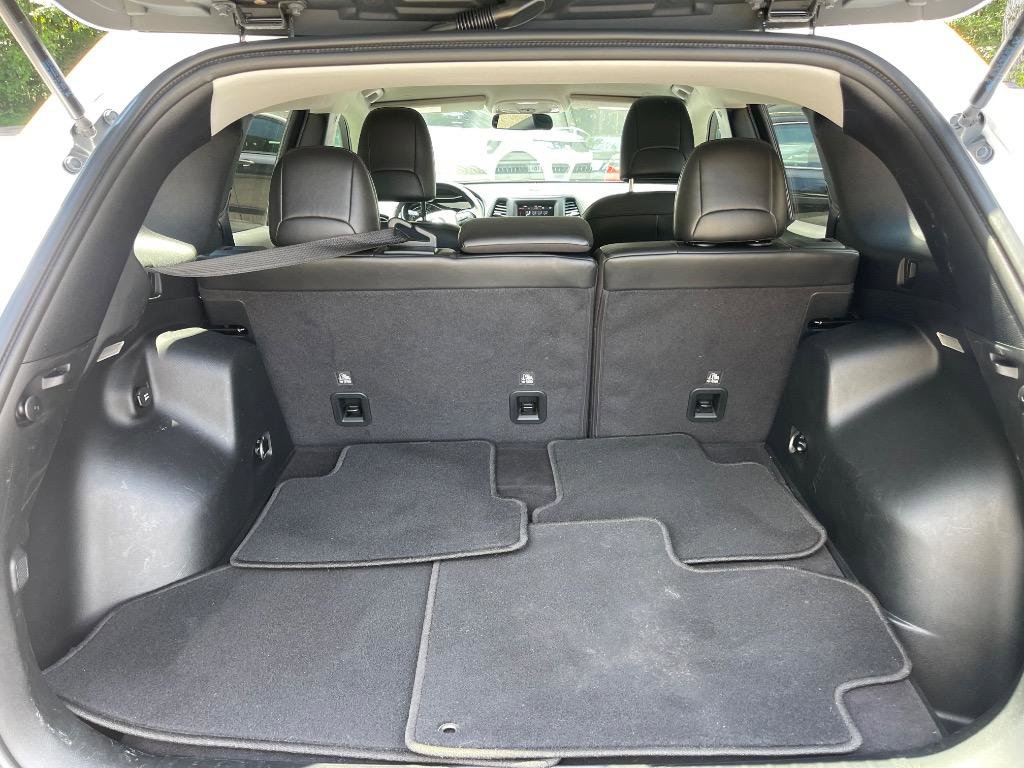 Used 2020 Jeep Cherokee Latitude Plus image 35