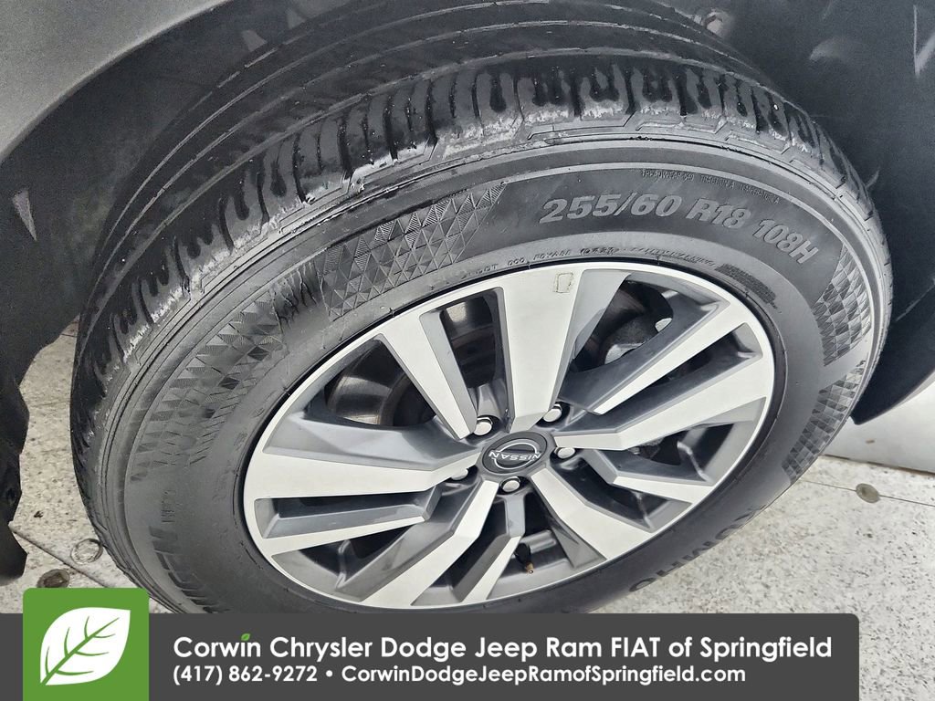 Used 2025 Nissan Pathfinder SL image 35