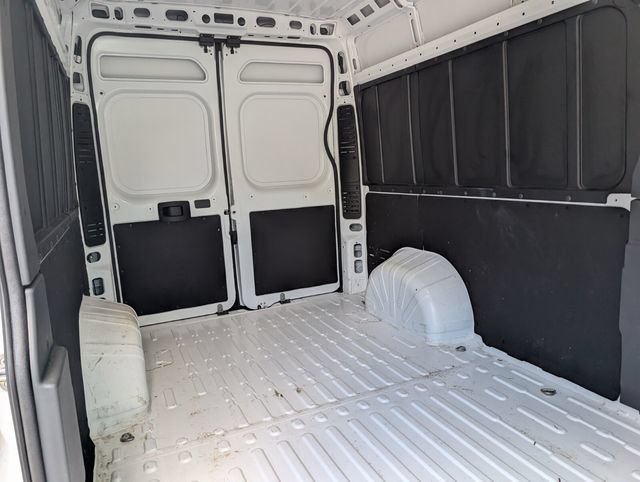 Used 2025 RAM ProMaster 2500 w/ Convenience Group FWD image 16