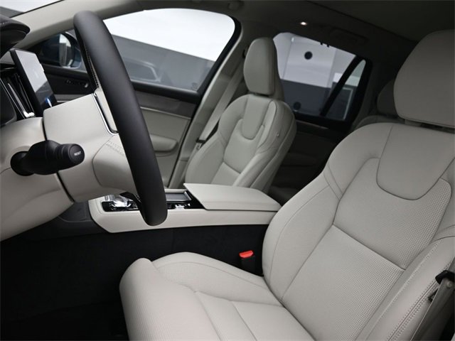 New 2026 Volvo XC90 B6 Ultra image 9