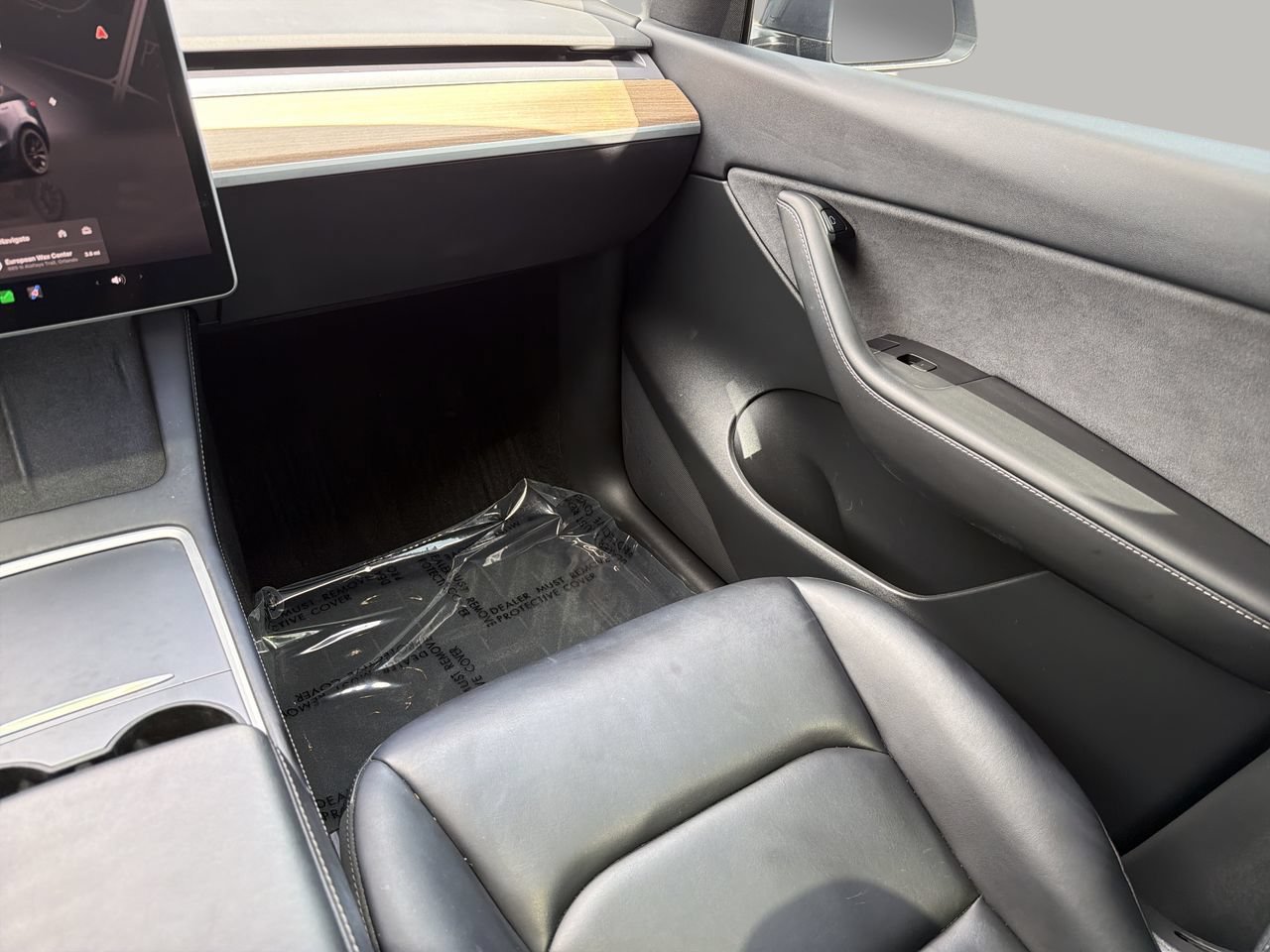 Used 2022 Tesla Model Y Performance AWD/4WD image 15