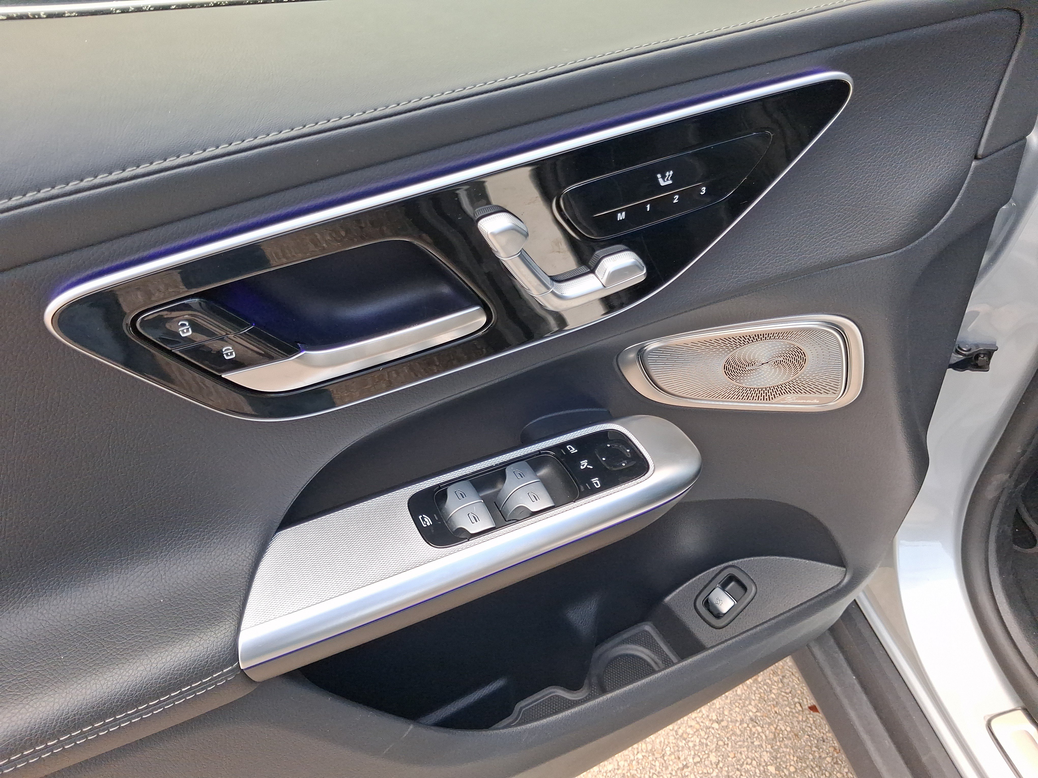 Used 2023 Mercedes-Benz GLC 300 4MATIC image 15