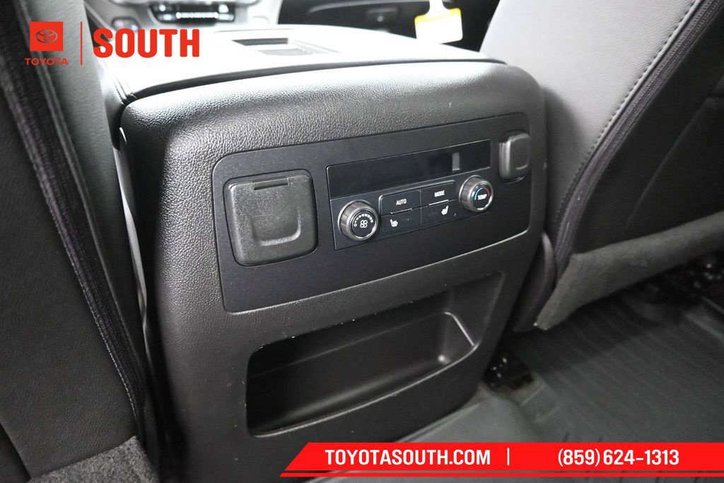 Used 2016 Chevrolet Tahoe LT w/ Luxury Package AWD/4WD image 26