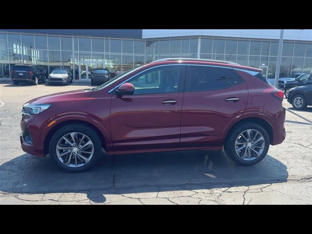 Used 2023 Buick Encore GX Select w/ Sport Touring Package image 5