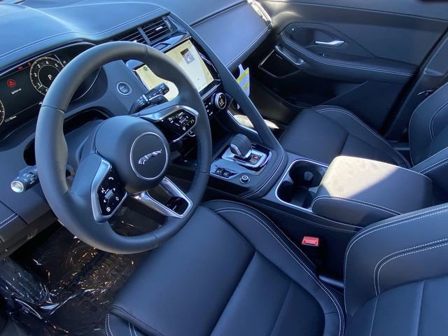 Used 2024 Jaguar E-PACE R-Dynamic SE image 5