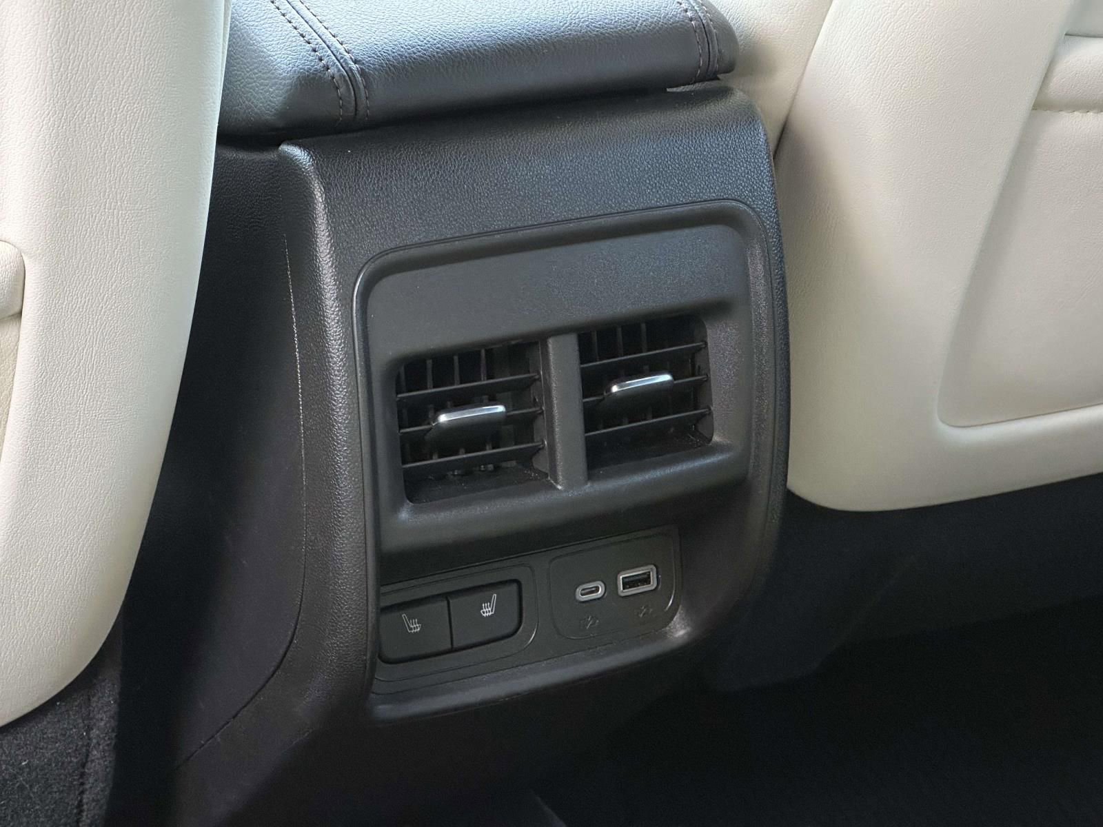 Used 2023 Cadillac XT4 Sport image 14