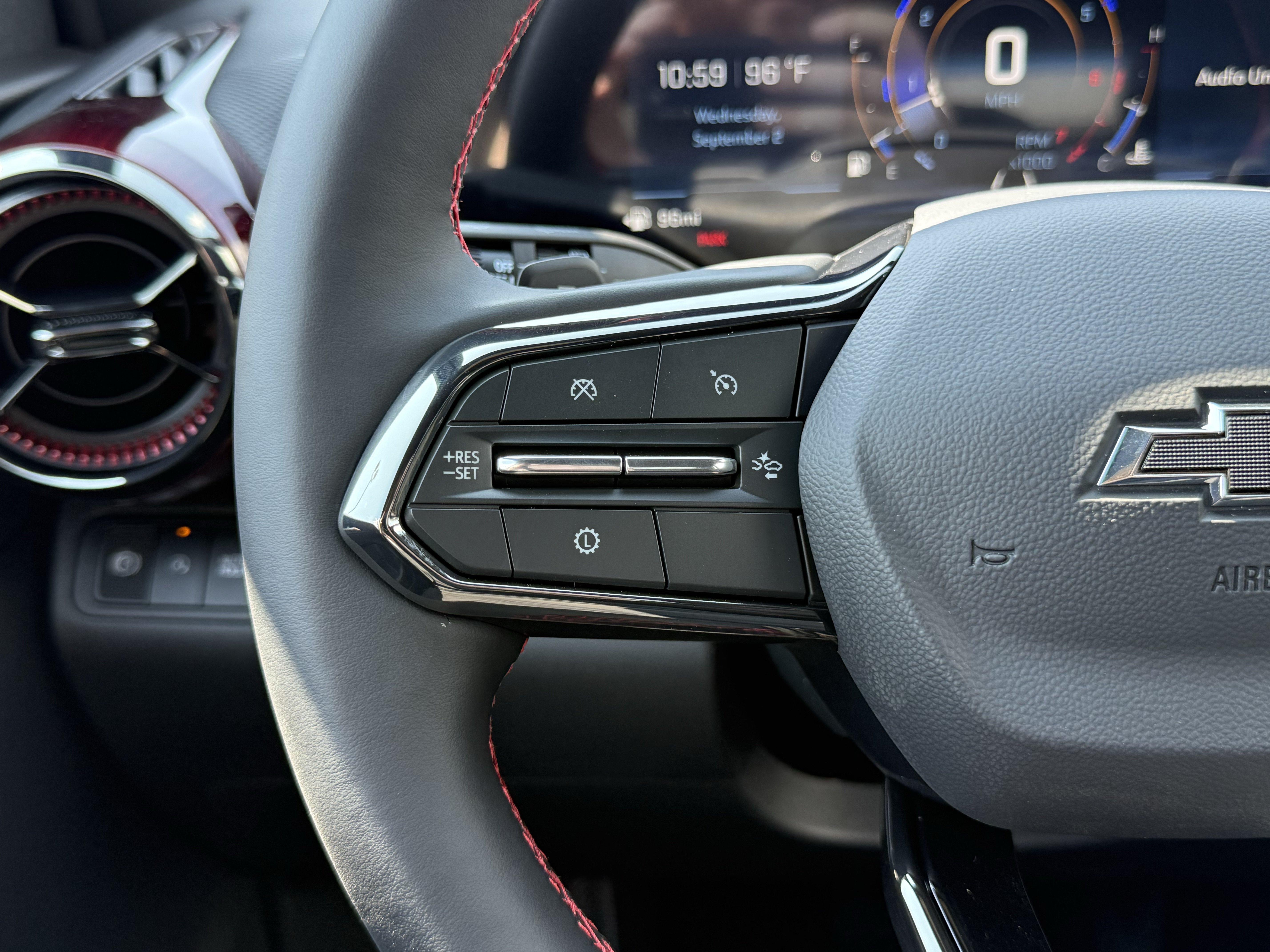 New 2027 Chevrolet Equinox RS w/ Safety and Technology Package FWD image 17