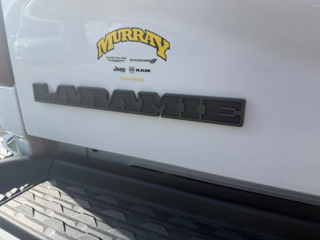 New 2025 RAM 2500 Laramie AWD/4WD image 16