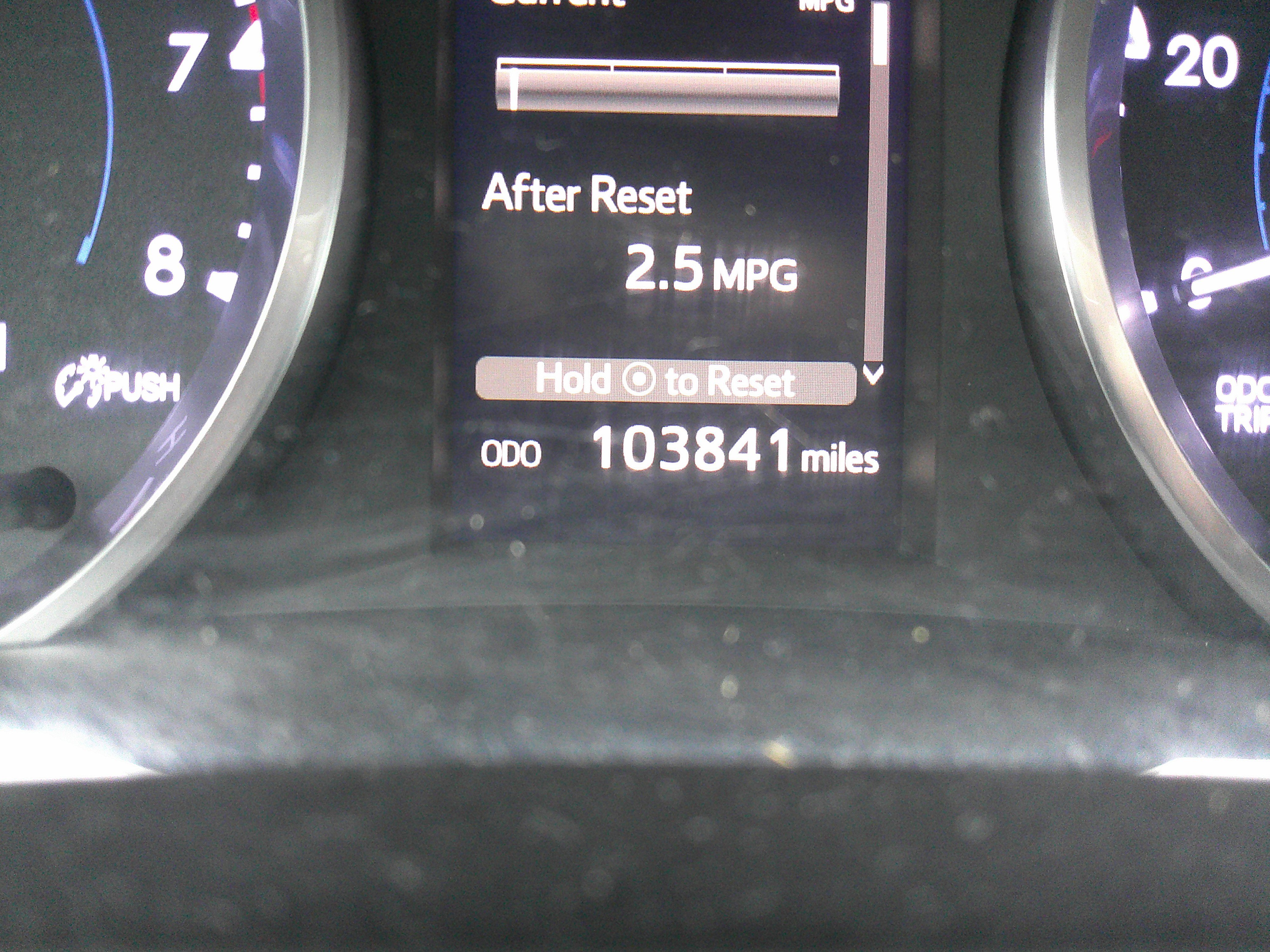 Used 2017 Toyota Highlander LE image 25