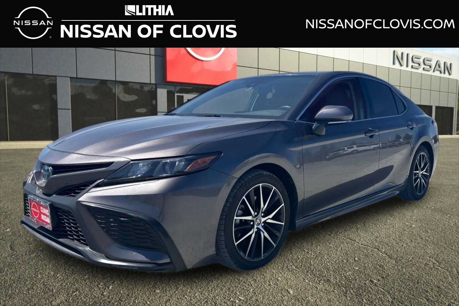 Used 2022 Toyota Camry SE w/ Cold Weather Package