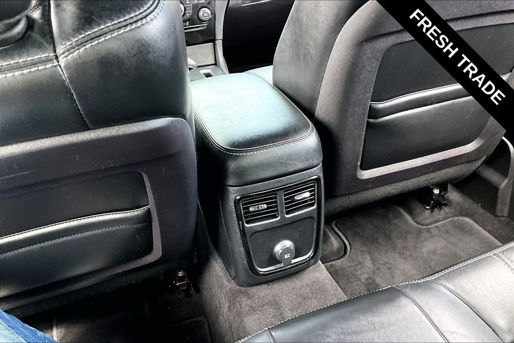 Used 2013 Chrysler 300 S RWD image 11