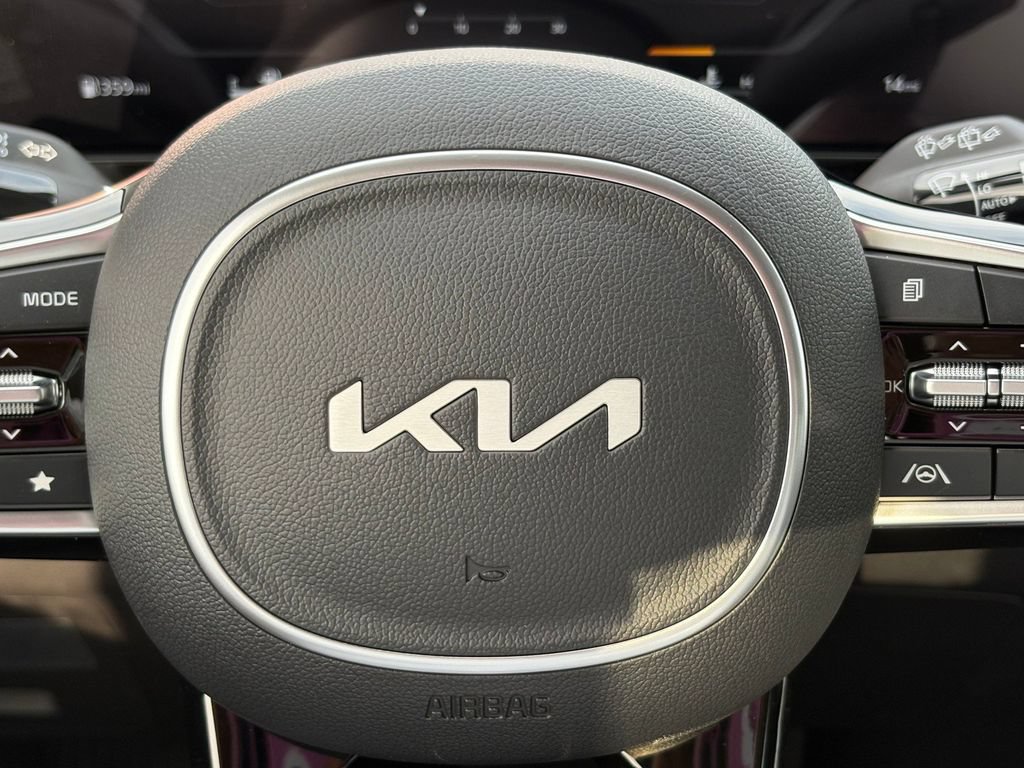 New 2026 Kia Carnival SX Prestige FWD image 25