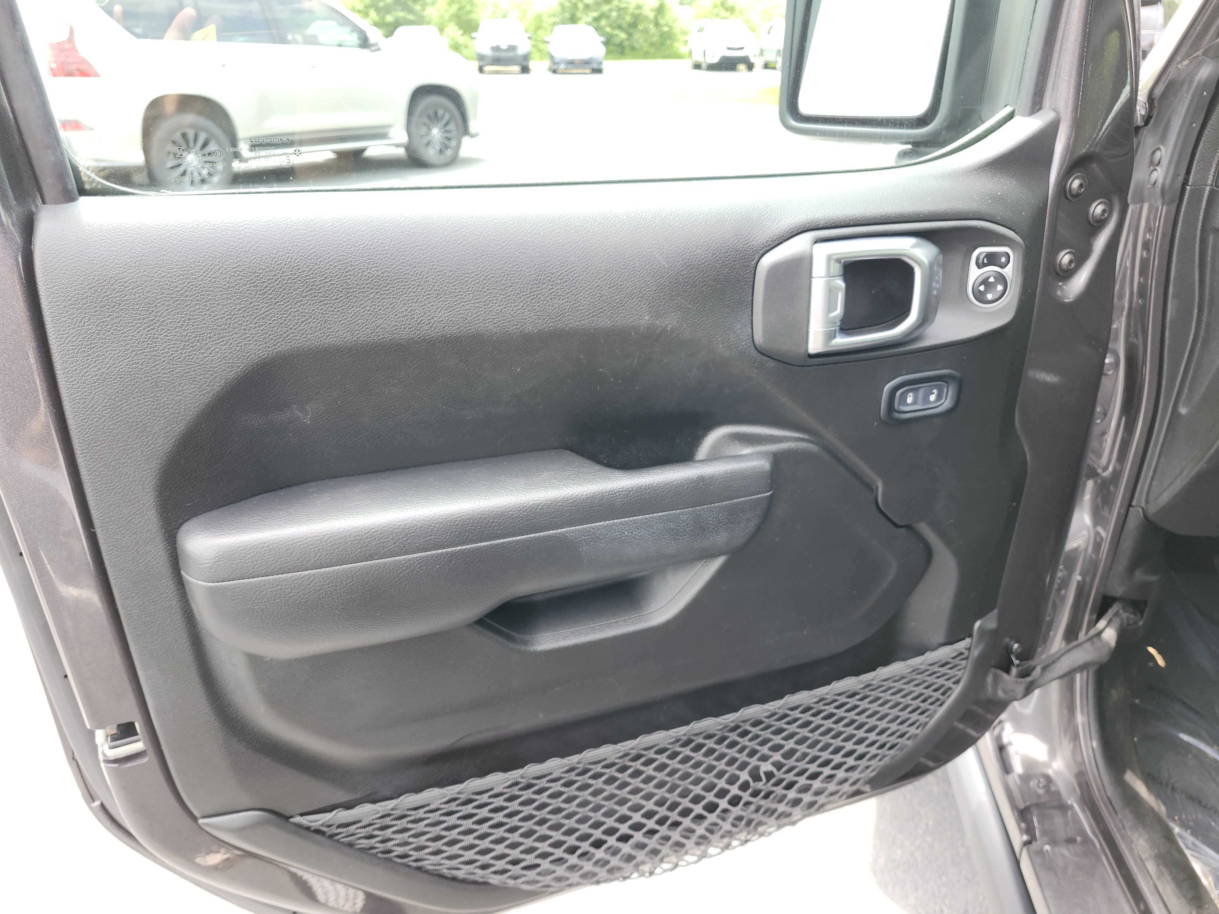 Used 2024 Jeep Wrangler Unlimited Rubicon 4xe w/ Convenience Group AWD/4WD image 26
