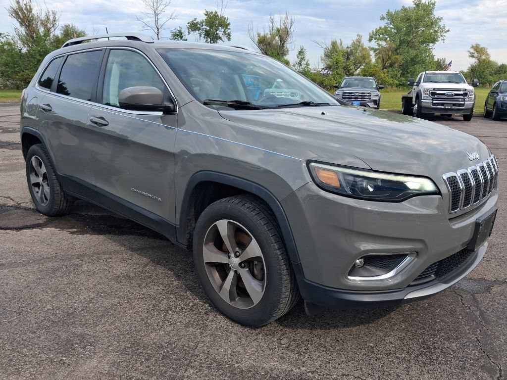 Used 2019 Jeep Cherokee Limited AWD/4WD image 6