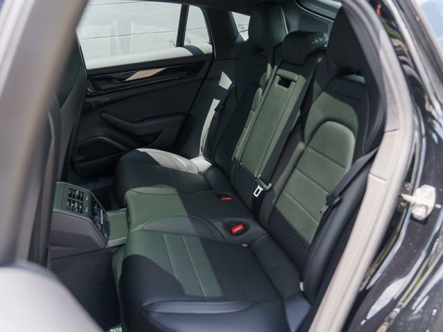 New 2026 Porsche Panamera 4 AWD/4WD image 18