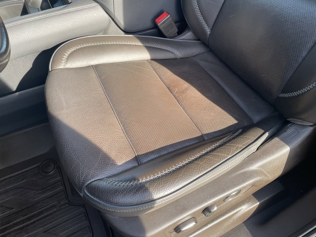 Used 2021 GMC Yukon Denali w/ Denali Ultimate Package image 23