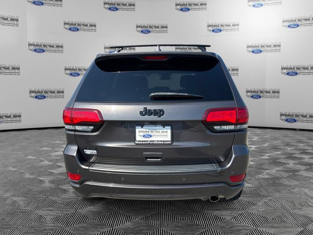 Used 2021 Jeep Grand Cherokee Laredo X AWD/4WD image 4