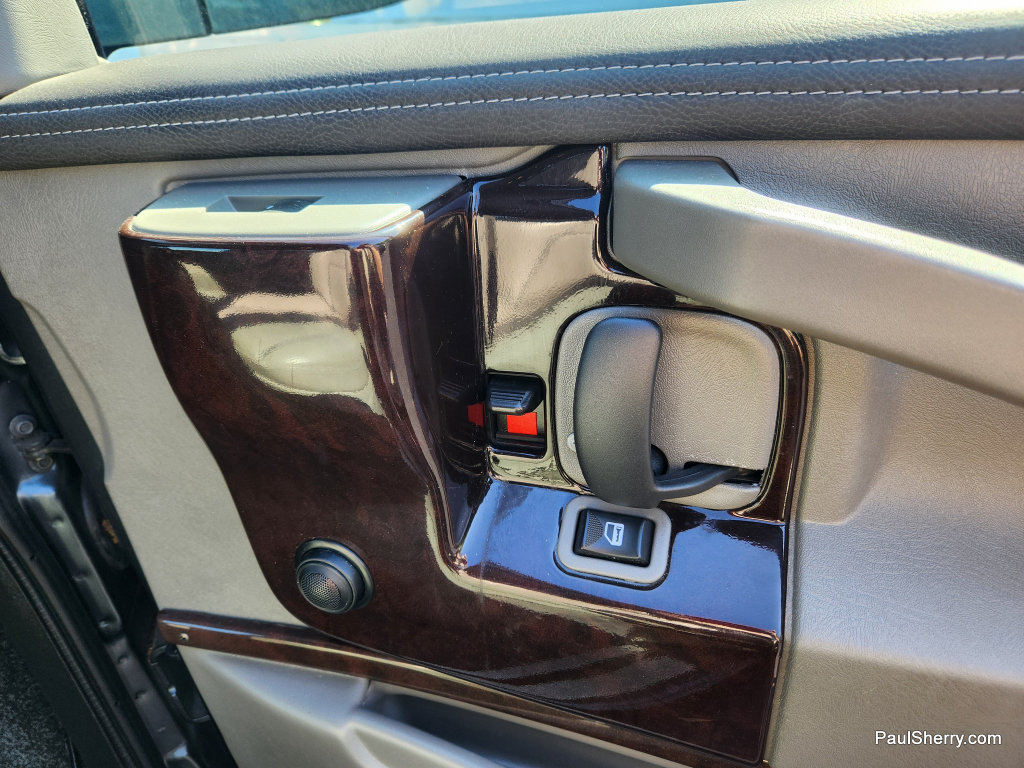 Used 2019 Chevrolet Express 2500 RWD image 46