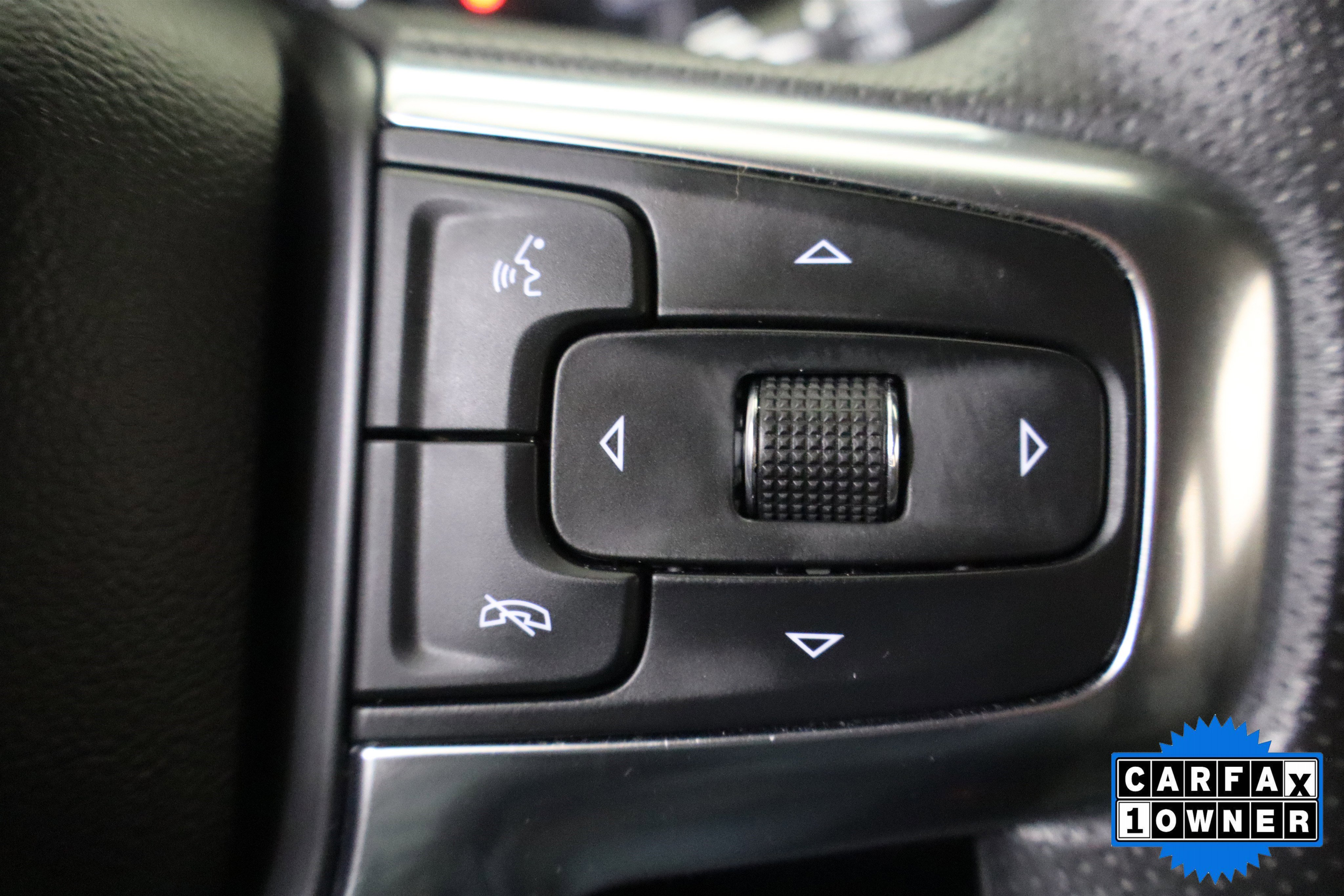 Used 2025 Chevrolet Blazer LT image 28