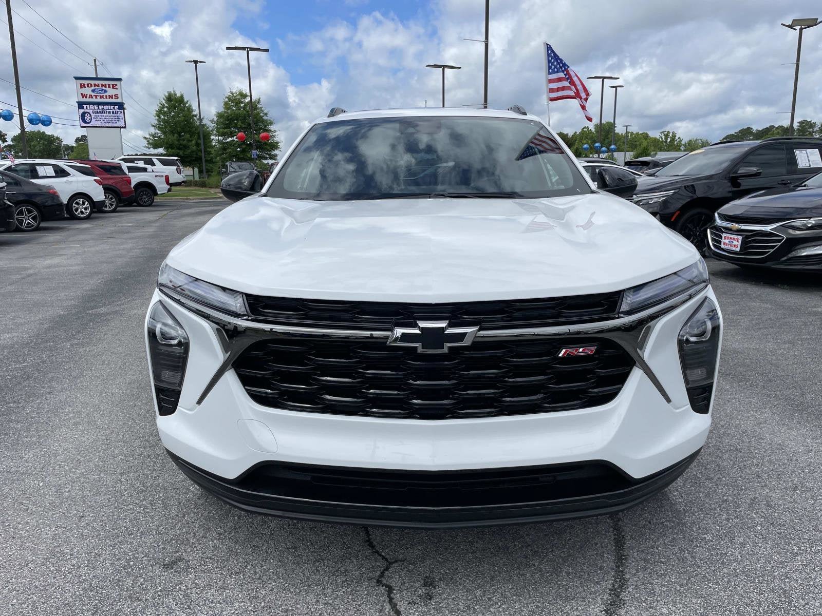 Used 2026 Chevrolet Trax RS w/ Sunroof Package FWD image 10