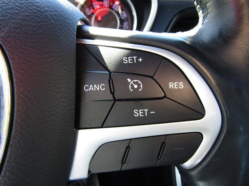 Used 2015 Dodge Challenger SXT Plus w/ Driver Convenience Group image 15