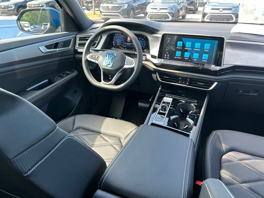 New 2026 Volkswagen Atlas Cross Sport SE FWD image 9