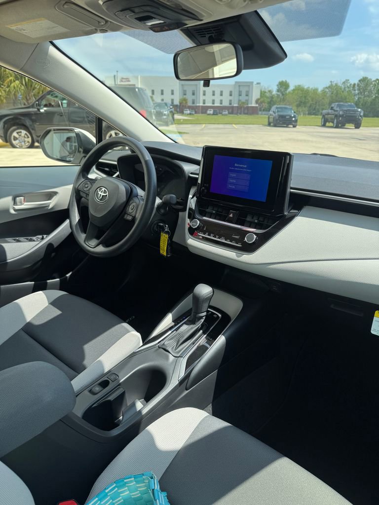 Used 2026 Toyota Corolla LE image 16