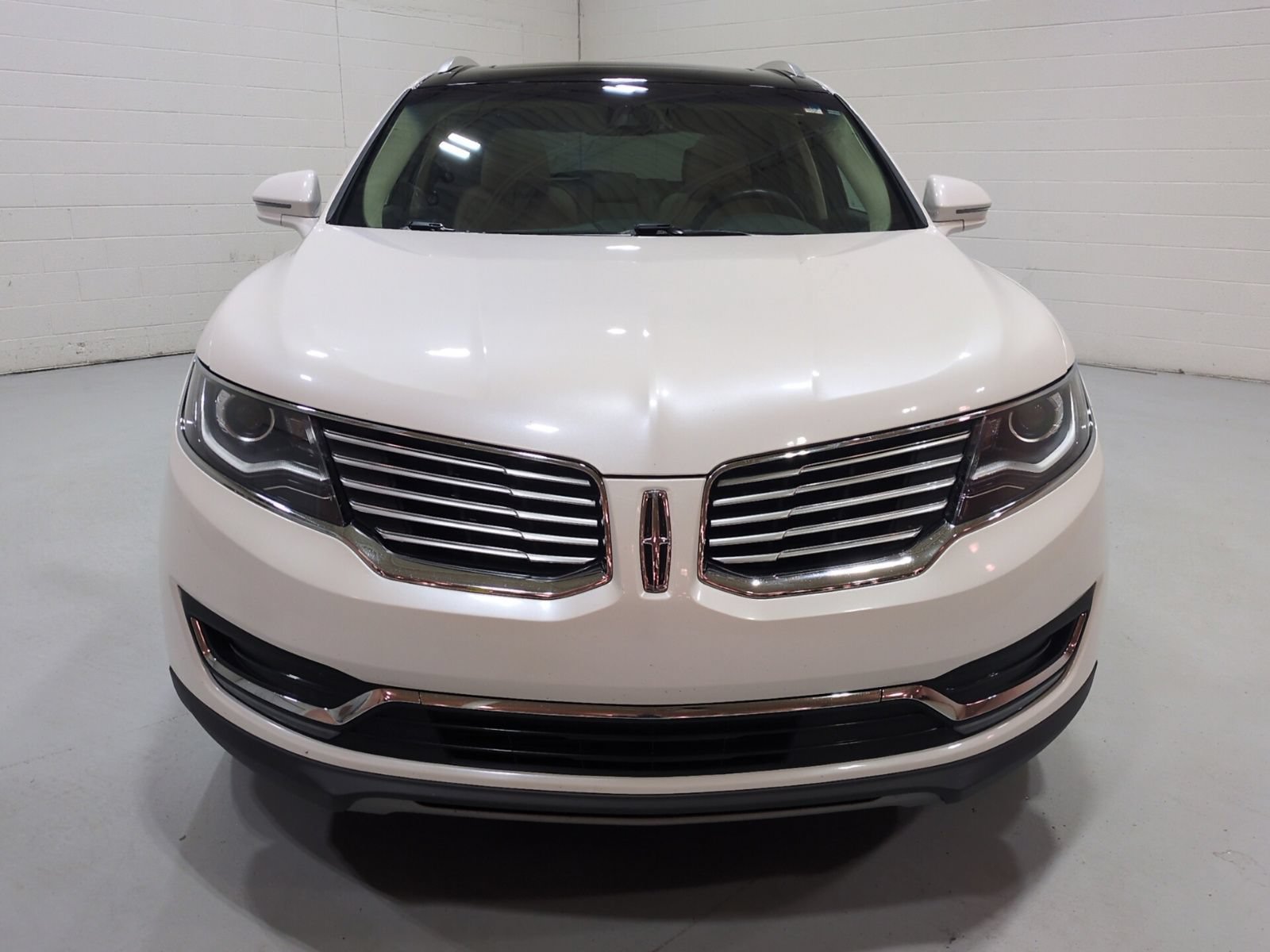 Used 2018 Lincoln MKX Reserve w/ Lincoln MKX Climate Package AWD/4WD image 8