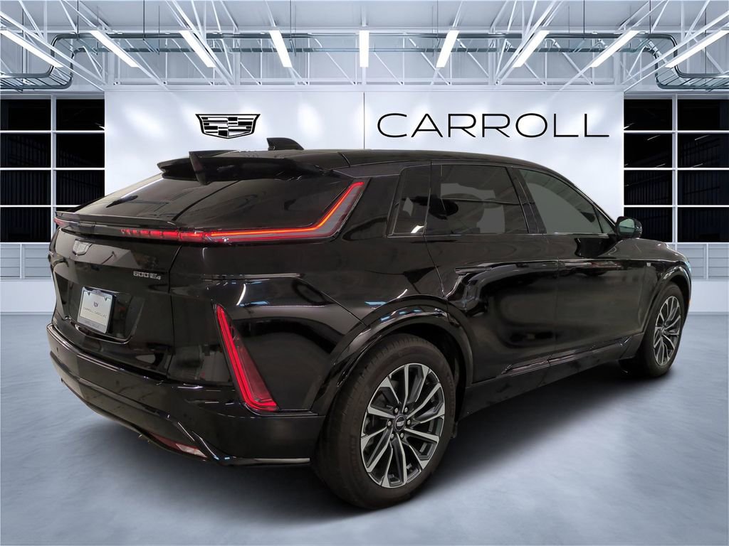 Used 2024 Cadillac Lyriq Sport image 3