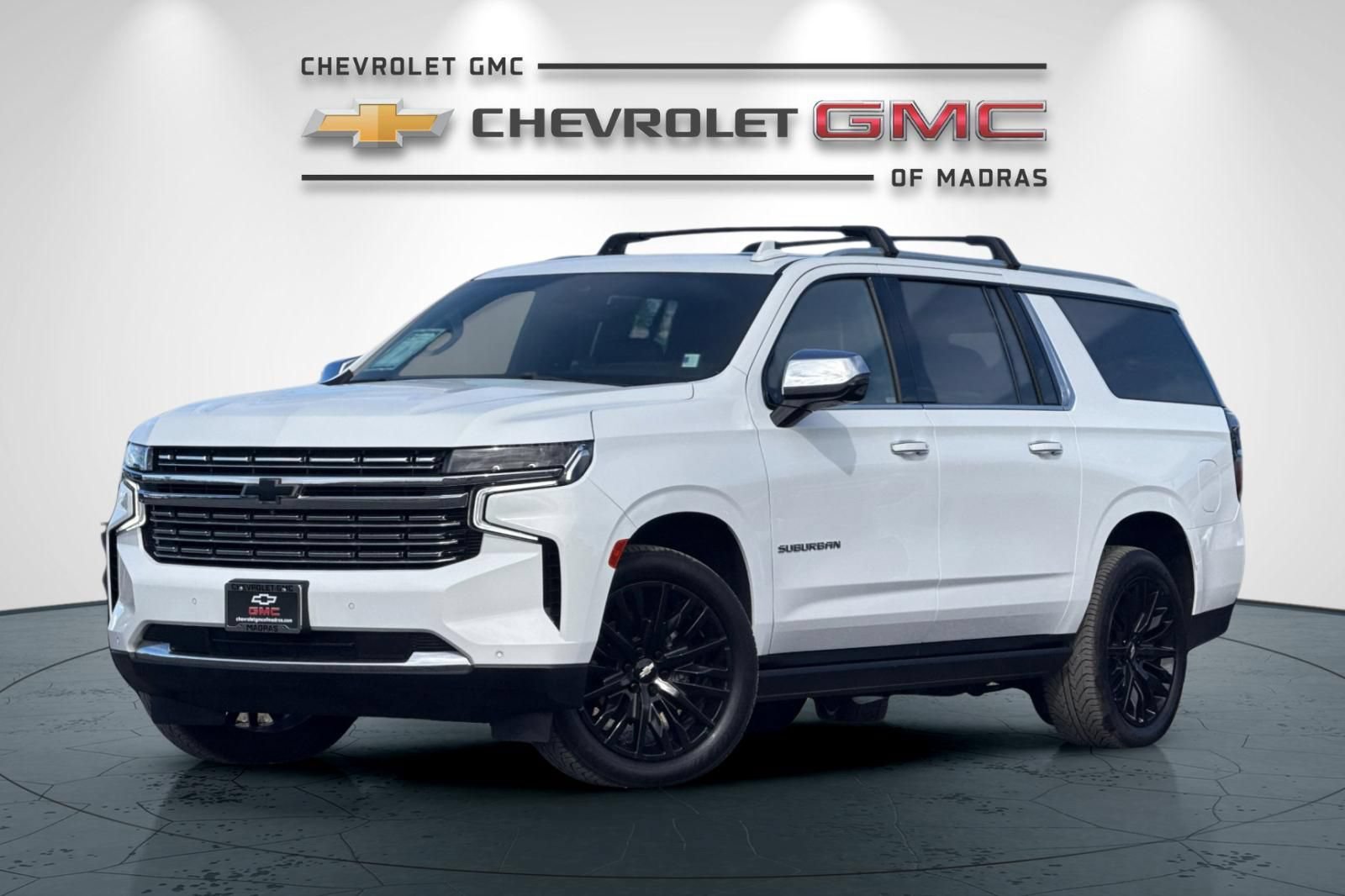 Used 2023 Chevrolet Suburban Premier AWD/4WD image 7