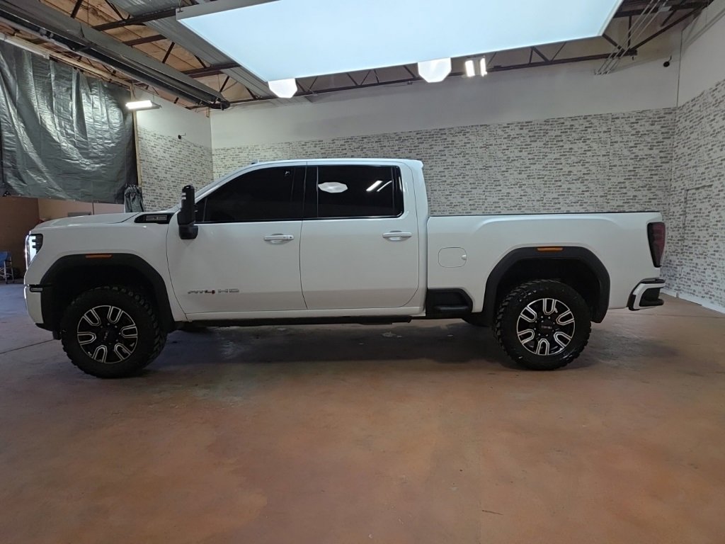 Used 2024 GMC Sierra 2500 AT4 w/ Technology Package image 4