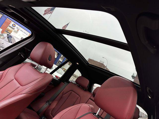 Used 2023 BMW X3 xDrive30i w/ M Sport Package AWD/4WD image 14