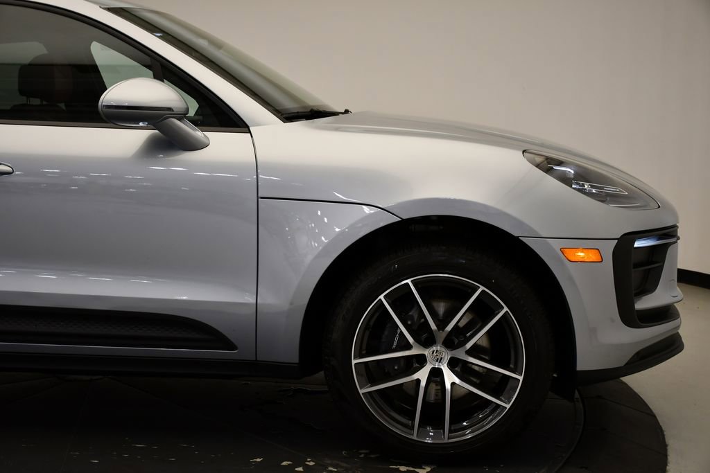 Used 2025 Porsche Macan Turbo image 13
