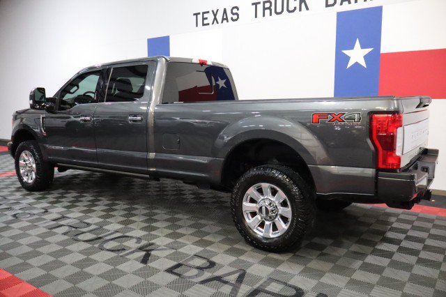 Used 2017 Ford F350 Platinum w/ Platinum Ultimate Package AWD/4WD image 5