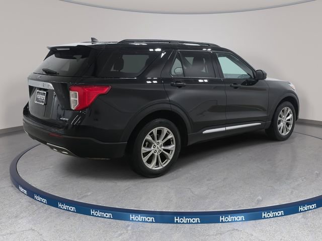 Used 2023 Ford Explorer XLT w/ Equipment Group 202A image 6
