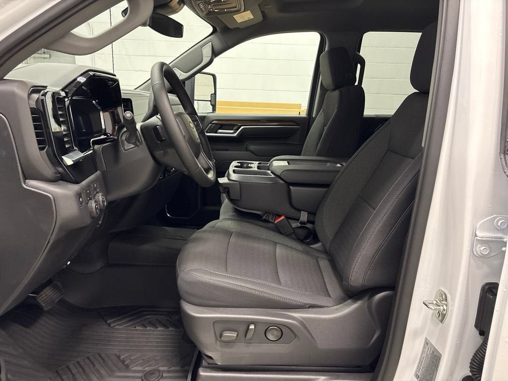 New 2026 Chevrolet Silverado 2500 LT AWD/4WD image 18