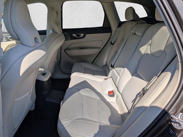 Used 2024 Volvo XC60 T8 Ultimate w/ Climate Package AWD/4WD image 19