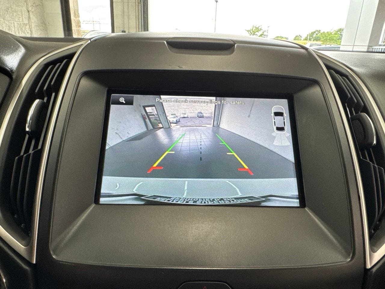 Used 2015 Ford Edge SEL w/ Equipment Group 201A AWD/4WD image 25